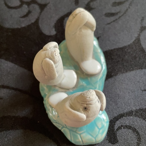 Handmade signed Hear No Evil, See N Evil, Speak No Evil ceramic walrus, sea lion - Picture 7 of 10